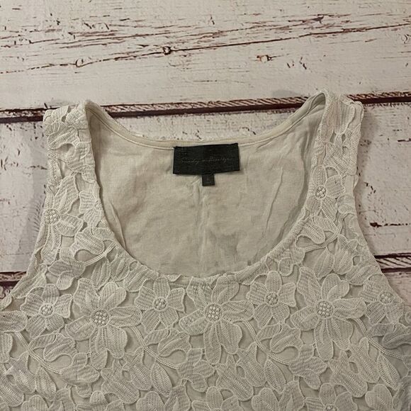 Anthropologie Sunday In‎ Brooklyn White Lace Flower Tank Top Sleeveless Small - Picture 3 of 9